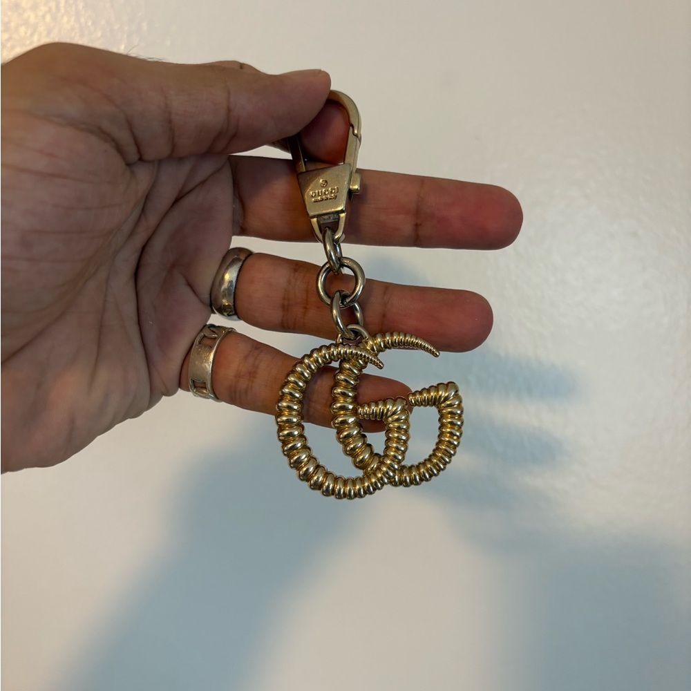 Gucci Gold GG Key Holder